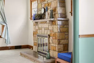 615 Roosevelt Ave, Pittsburgh, PA 15202 - Photo 9