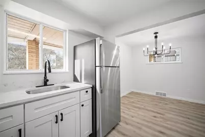 2025 Ohio Ave, West Mifflin, PA 15122 - Photo 9