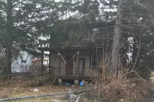 19 John St, Uniontown, PA 15401 - Photo 3