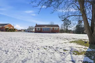 2120 Pococen Dr, Coraopolis, PA 15108 - Photo 17