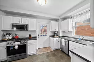 999 Forsythe Rd, Carnegie, PA 15106 - Photo 17