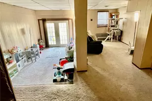 821 7th Ave, Coraopolis, PA 15108 - Photo 19