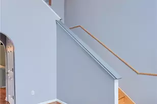 1446 Iroquois Dr, Robinson Twp, PA 15205 - Photo 5