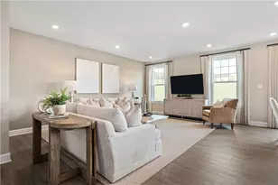 128 Hollow Oak Dr, Moon/Crescent Twp, PA 15108 - Photo 3