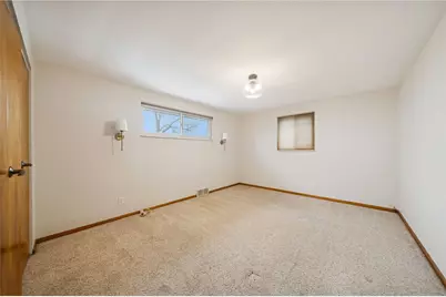 400 Vale Dr, Pittsburgh, PA 15239 - Photo 15