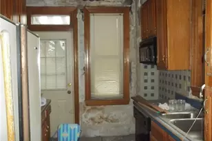 4137 Franklin Rd, Pittsburgh, PA 15214 - Photo 9