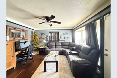 212 Kingston Drive, Wilkins Township, PA 15235 - Photo 5