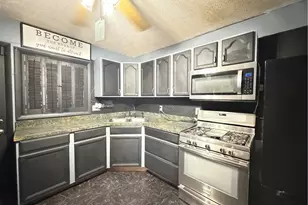 212 Kingston Dr, Wilkins Township, PA 15235 - Photo 7