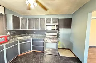 212 Kingston Dr, Wilkins Township, PA 15235 - Photo 9