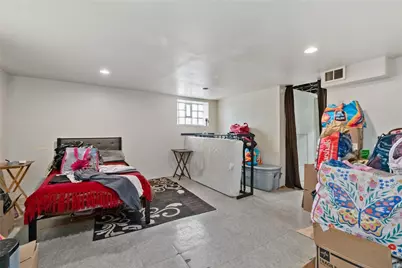 2110 Spring St, Pittsburgh, PA 15210 - Photo 15