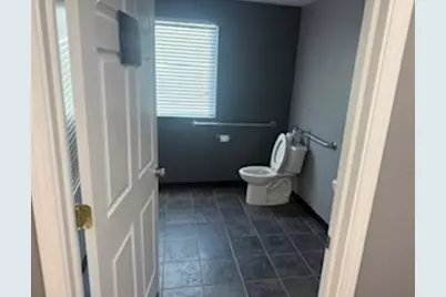 621 N 4th St, Jeannette, PA 15644 - Photo 5