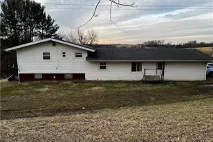 343 Vanderbilt Rd, Connellsville, PA 15425 - Photo 15