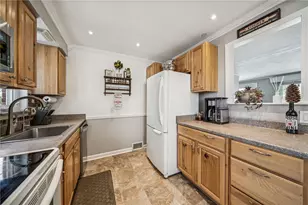 4817 Flamingo Dr, Pittsburgh, PA 15236 - Photo 13