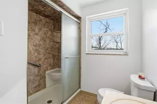 516 Walde St, Pittsburgh, PA 15210 - Photo 11