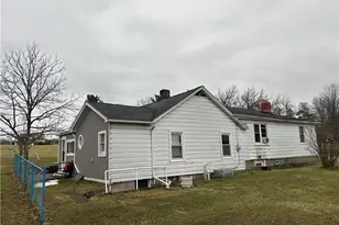 514 Penn High Park Rd, Jeannette, PA 15644 - Photo 3