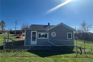 514 Penn High Park Rd, Jeannette, PA 15644 - Photo 1