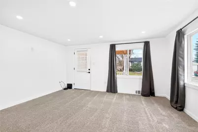 123 4th Avenue, New Eagle, PA 15067 - Photo 3