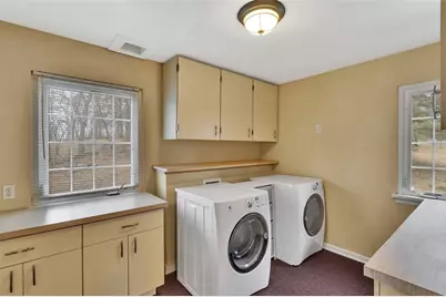 8020 Lloyd Ave, Pittsburgh, PA 15218 - Photo 23