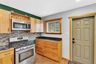 8020 Lloyd Ave, Pittsburgh, PA 15218 - Photo 13