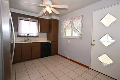 5166 Leona Dr, Pittsburgh, PA 15227 - Photo 15