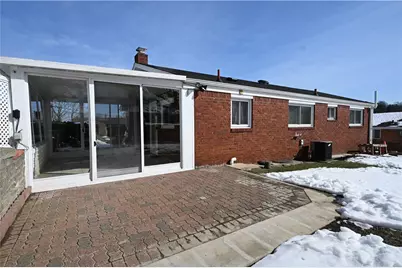 5166 5166 Leona Dr, Pittsburgh, PA 15227 - Photo 19