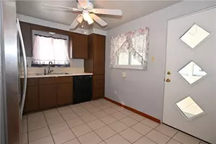 5166 5166 Leona Dr, Pittsburgh, PA 15227 - Photo 27