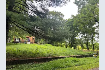 2225 County Line Rd, Shenango Township, PA 16101 - Photo 13