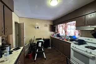 1009 Wool St, Duquesne, PA 15110 - Photo 7