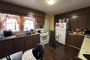 1009 Wool St, Duquesne, PA 15110 - Photo 5