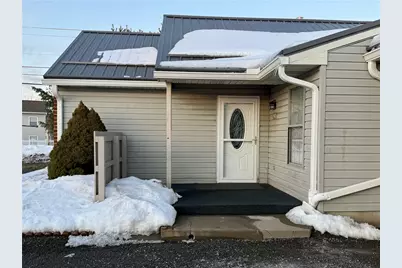 502 Brookstone Ct, Center Township, PA 16001 - Photo 3