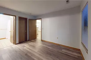 502 Brookstone Ct, Center Township, PA 16001 - Photo 13