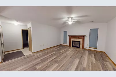 502 Brookstone Ct, Center Township, PA 16001 - Photo 5