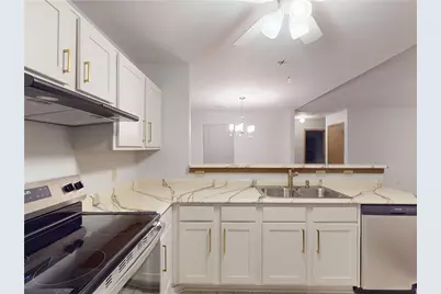 502 Brookstone Ct, Center Township, PA 16001 - Photo 9