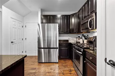 294 Maple Ridge Dr, Cecil, PA 15317 - Photo 7