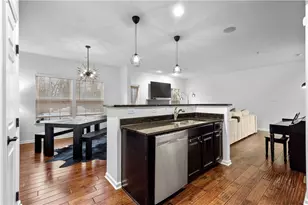 294 Maple Ridge Dr, Cecil, PA 15317 - Photo 9