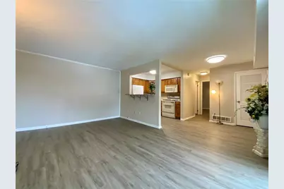 701 College Park Dr. #10, Coraopolis, PA 15108 - Photo 5