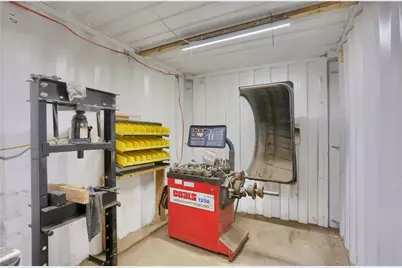 2608 New Butler Rd, Shenango Township, PA 16101 - Photo 49