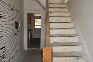 938 St Anne St, Pittsburgh, PA 15234 - Photo 3