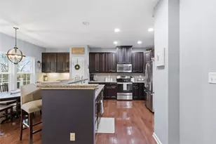 225 Sunrise Dr, Carnegie, PA 15106 - Photo 13