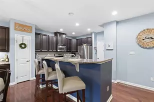 225 Sunrise Dr, Carnegie, PA 15106 - Photo 11