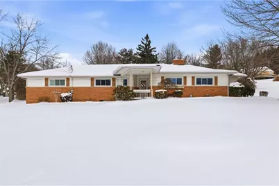 214 Sunset Drive, New Castle, PA 16105 - Photo 1