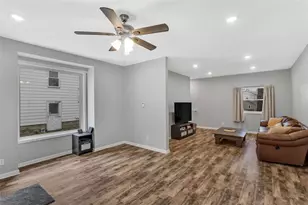 641 1st Ave, Ellwood City, PA 16117 - Photo 11