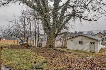 641 1st Ave, Ellwood City, PA 16117 - Photo 5