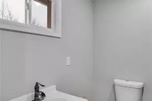 641 1st Ave, Ellwood City, PA 16117 - Photo 21