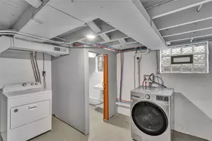 641 1st Ave, Ellwood City, PA 16117 - Photo 23