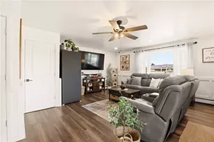 865 Lansberry Ct, Somerset Boro, PA 15501 - Photo 15