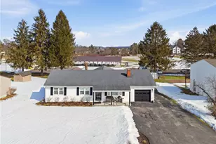 865 Lansberry Ct, Somerset Boro, PA 15501 - Photo 1