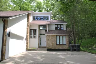 219 La Grande Dr, Cranberry Township, PA 16066 - Photo 3