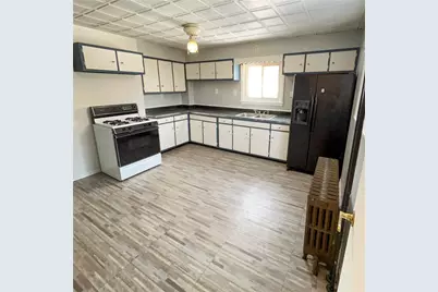 1360 Center St, McKees Rocks, PA 15136 - Photo 5