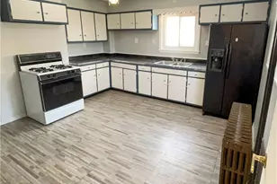 1360 Center St, McKees Rocks, PA 15136 - Photo 5